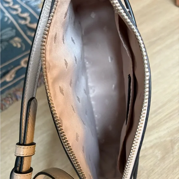 Kate Spade Jeanne Crossbody | Warm Vellum/Black | Structured Leather | LIKE NEW - Picture 9 of 13